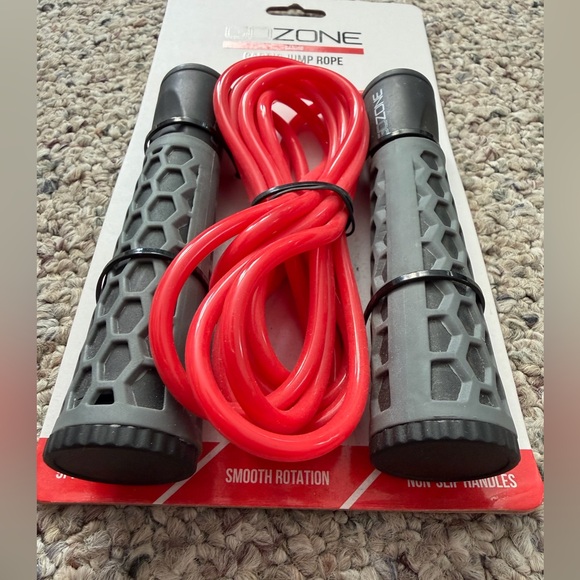 NEW Go Zone Red Cardio Jump Rope - Picture 2 of 3